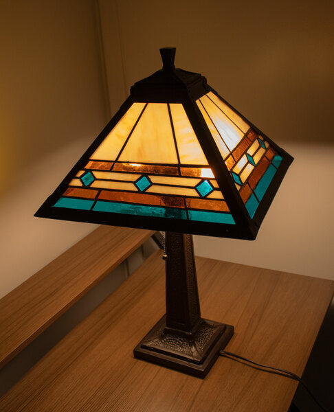 Studio Pro Table Lamp Kit (Damaged Box)